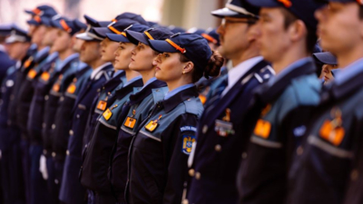 Tânăr polițist îndemnat să nu supere un judecător. Foto/Inquam